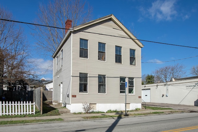 1707 Eastern Ave Unit 1709, Covington, KY 41014 - view of front facade with a chimney
