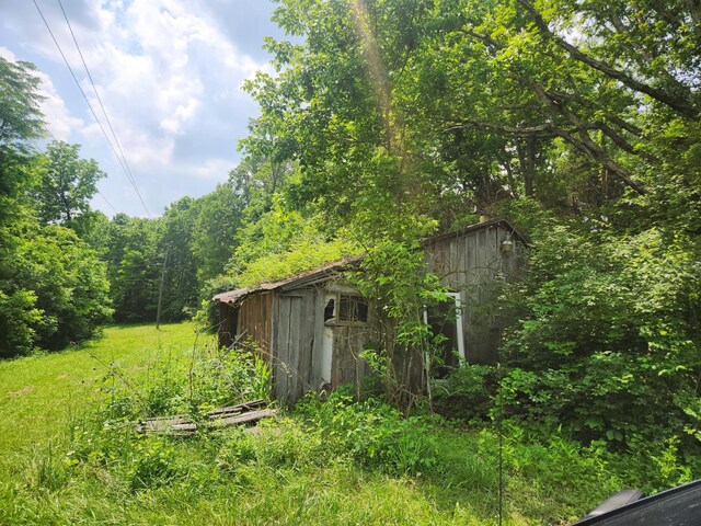 901 Galbraith Rd, Brooksville, KY 41004