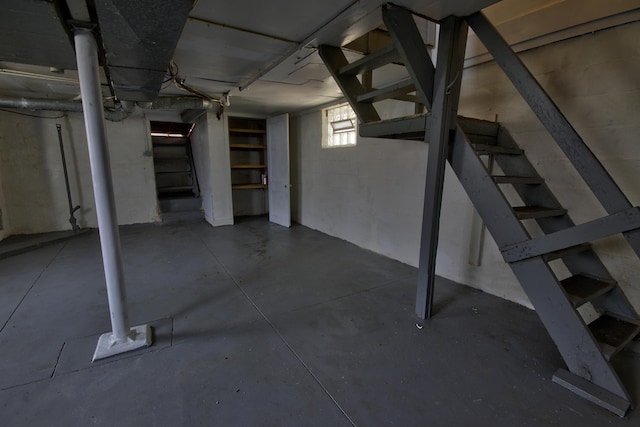 1823 Euclid Ave, Covington, KY 41014 - below grade area featuring stairs