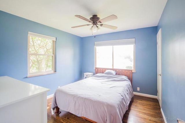 212 James Ave, Erlanger, KY 41018 - bedroom with dark wood finished floors, baseboards, and a ceiling fan