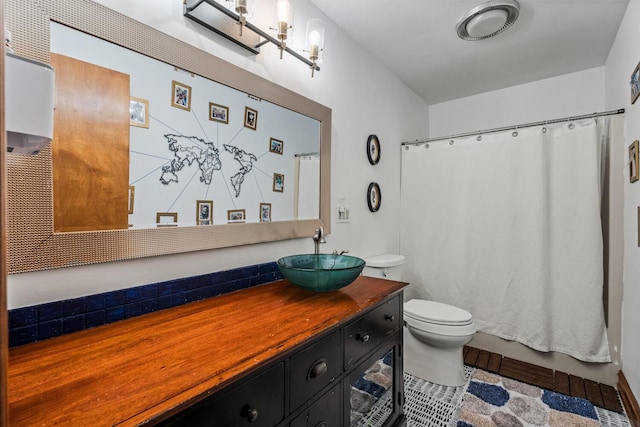 2709 Longbranch Rd, Union, KY 41091 - full bathroom featuring vanity and toilet