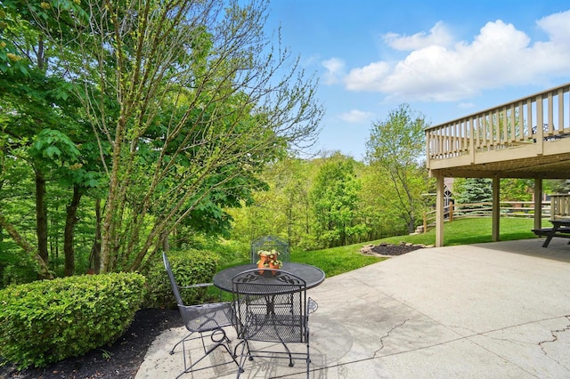 856 Moonstone Ct, Crescent Springs, KY 41017 - view of patio with a wooden deck