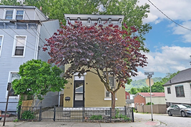 927 York St, Covington, KY 41011 - photo 2