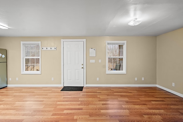 873 Buckeye Hills Rd, Falmouth, KY 41040 - foyer entrance with light wood-style flooring and baseboards