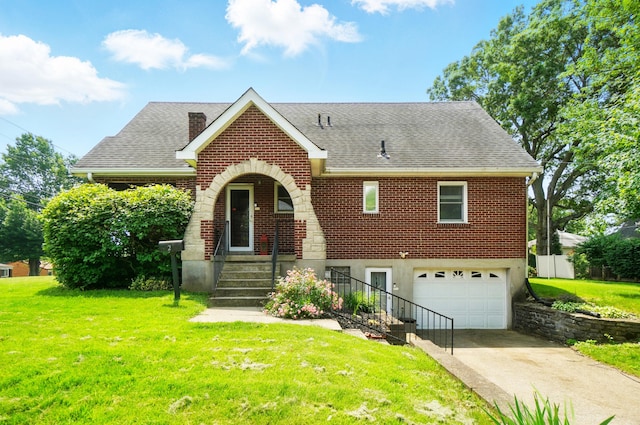 2 W Crittenden Ave, Fort Wright, KY 41011 - view of front of property with an attached garage, driveway, a shingled roof, and a front lawn