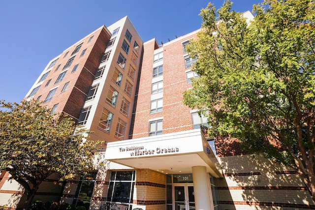101 Harbor Greene Dr Unit W705, Bellevue, KY 41073 - view of apartment building / complex