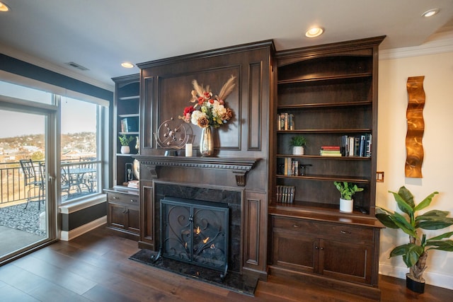 101 Harbor Greene Dr Unit W705, Bellevue, KY 41073 - living room featuring ornamental molding, a premium fireplace, dark wood-style flooring, recessed lighting, and baseboards