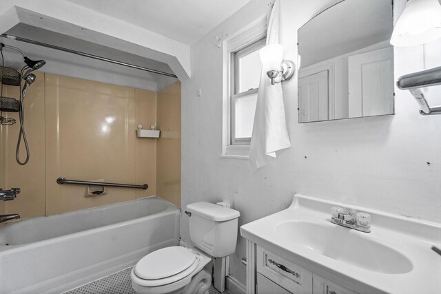309 Hawthorne St, Covington, KY 41014 - full bathroom with toilet, vanity, and shower / washtub combination