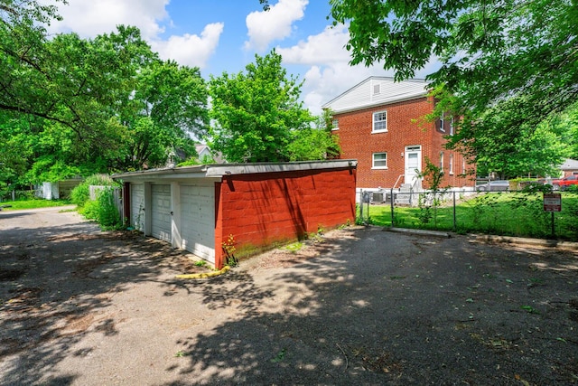309 Hawthorne St, Covington, KY 41014 - view of detached garage