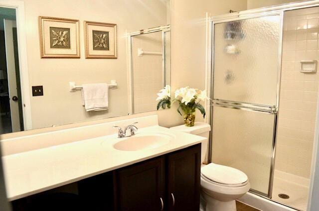 202 Shaker Heights Ln, Crestview Hills, KY 41017 - full bath featuring vanity, a shower stall, and toilet