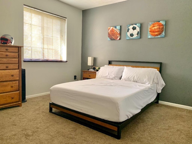 202 Shaker Heights Ln, Crestview Hills, KY 41017 - carpeted bedroom with baseboards