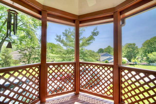 2641 Turkeyfoot Rd, Lakeside Park, KY 41017 - wooden deck featuring a ceiling fan and view of scattered trees