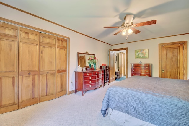 2641 Turkeyfoot Rd, Lakeside Park, KY 41017 - bedroom featuring light carpet, ornamental molding, a ceiling fan, and baseboards