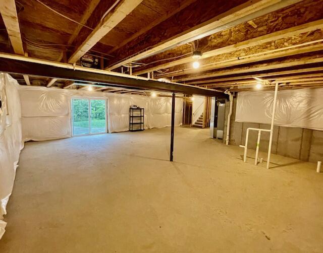 4664 Donegal Ave, Union, KY 41091 - below grade area featuring stairs