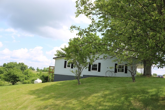 555 Breck Rd, Owenton, KY 40359 - view of side of home with a yard