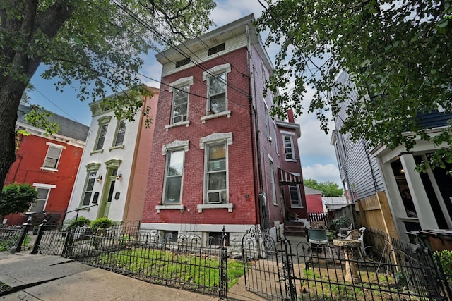 16 Martin St, Covington, KY 41011 - photo 1