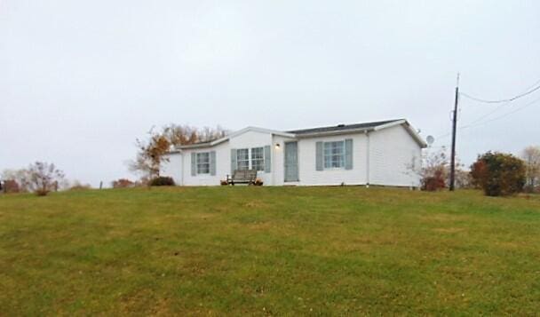 2070 Squiresville Rd, Owenton, KY 40359 - view of front of property featuring a front yard