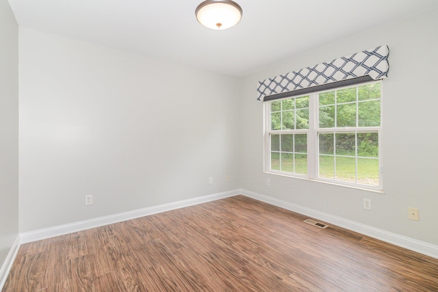 1285 Edinburgh Ln, Union, KY 41091 - empty room featuring baseboards and wood finished floors