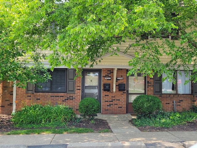 6859 Curtis Way, Florence, KY 41042 - view of exterior entry with brick siding