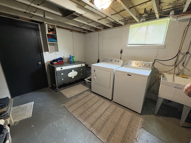 107 W 1st St, Silver Grove, KY 41085 - laundry area featuring independent washer and dryer