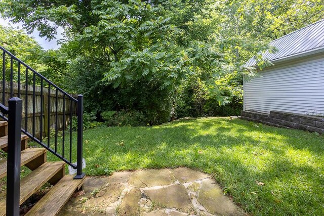 386 Linden Ave, Southgate, KY 41071 - view of grassy yard with stairs