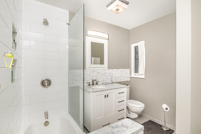 2003 Pieck Dr, Fort Wright, KY 41011 - full bathroom featuring vanity, washtub / shower combination, and decorative backsplash