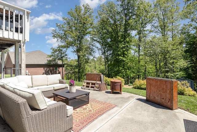 2003 Pieck Dr, Fort Wright, KY 41011 - view of patio / terrace featuring an outdoor living space