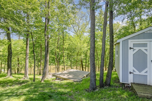 2003 Pieck Dr, Fort Wright, KY 41011 - view of grassy yard featuring a storage unit