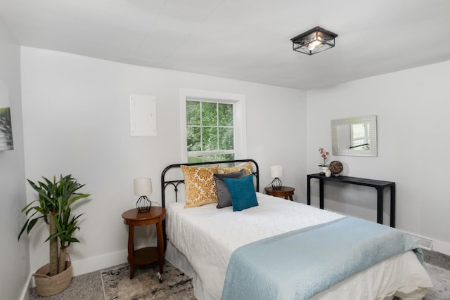 12077 Vises Trl, Covington, KY 41015 - bedroom featuring baseboards
