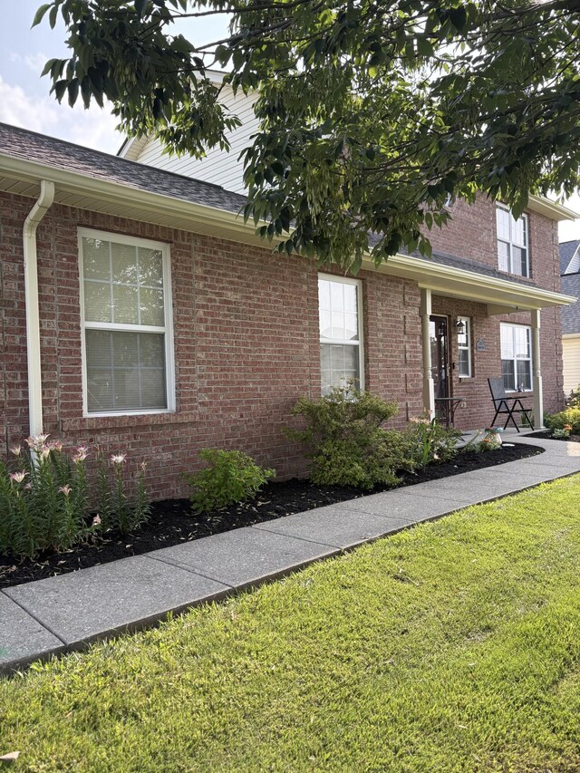 301 Fairway Dr, Dry Ridge, KY 41035 - ranch-style house with brick siding and a front yard