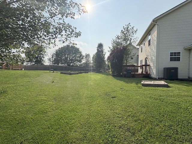301 Fairway Dr, Dry Ridge, KY 41035 - view of yard featuring a deck
