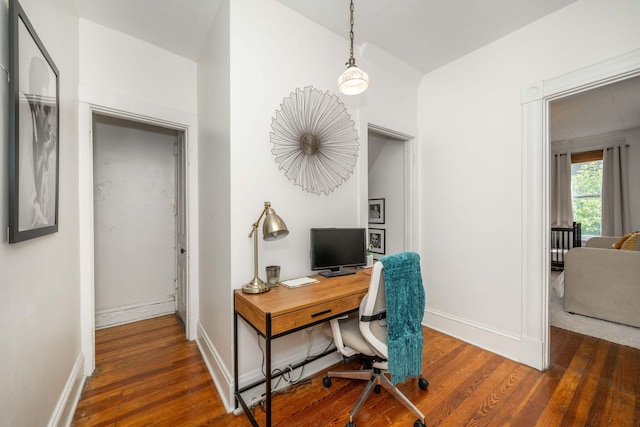 1915 Scott St, Covington, KY 41014 - office area featuring dark wood-style floors