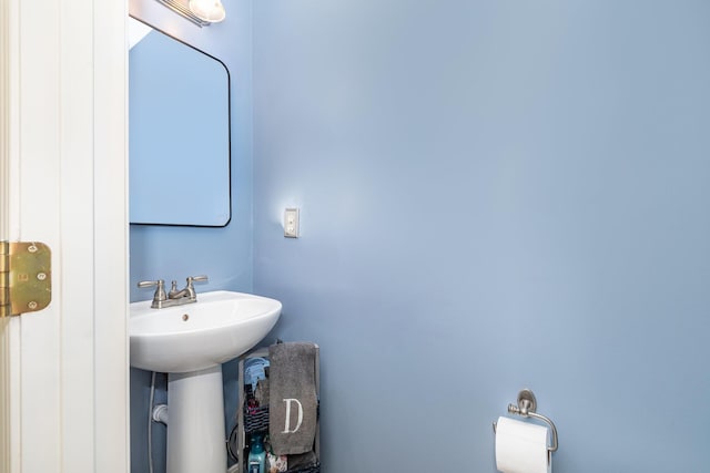 2246 Algiers St, Union, KY 41091 - bathroom with a sink