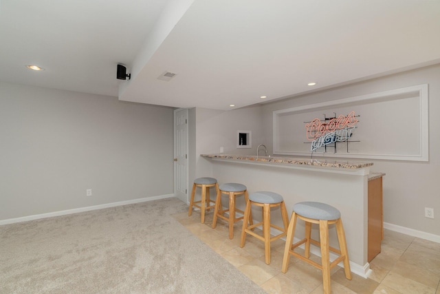 2282 Berkshire Ct, Florence, KY 41042 - indoor wet bar with recessed lighting