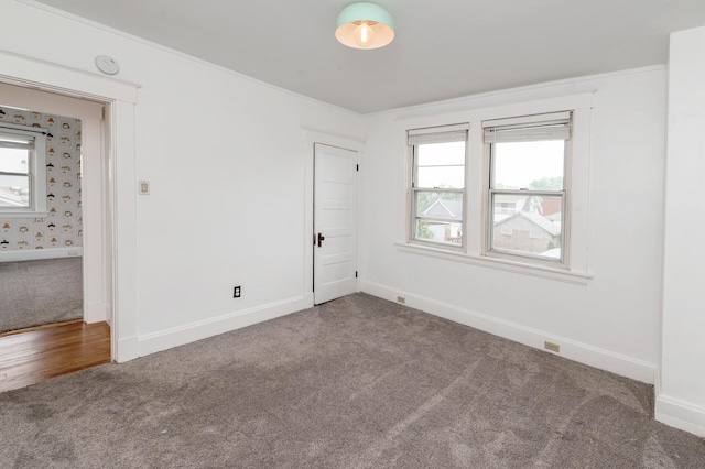 61 Biehl St, Newport, KY 41071 - unfurnished room featuring carpet flooring and a smoke detector