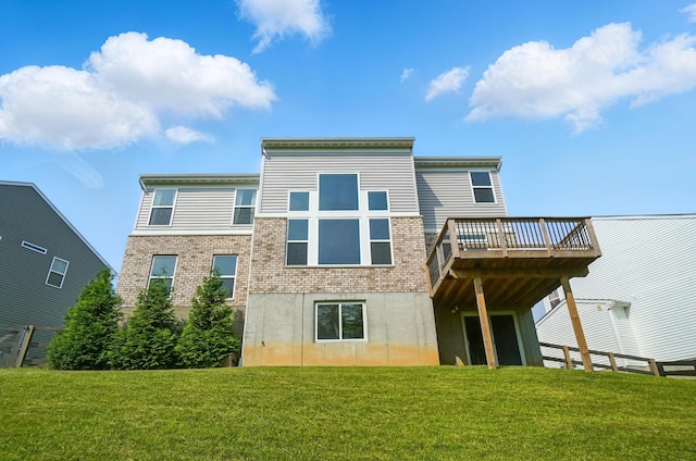 3226 Chloe Ct, Hebron, KY 41048 - back of property with brick siding, a yard, and a deck