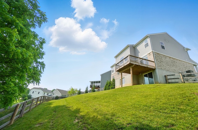 3226 Chloe Ct, Hebron, KY 41048 - view of yard featuring a deck