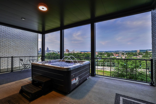 716 Western Ave, Covington, KY 41011 - sunroom featuring a view of city and plenty of natural light