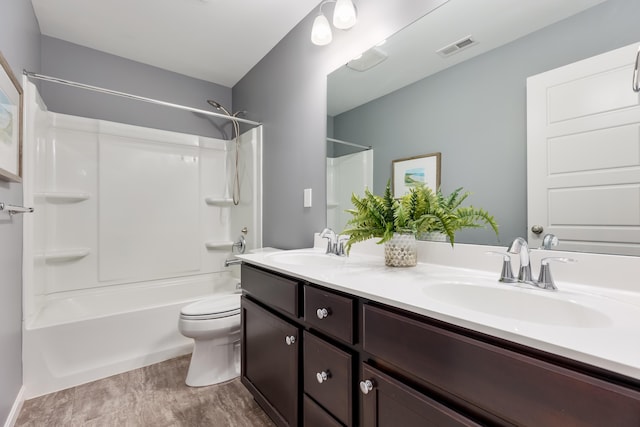 2320 Daybloom Ct, Hebron, KY 41048 - full bath with double vanity and shower / bathtub combination