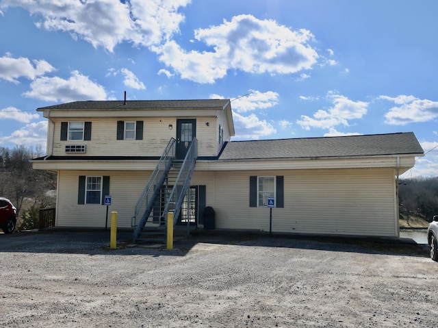 311 Elk Lake Rd, Owenton, KY 40359 - traditional home with stairway