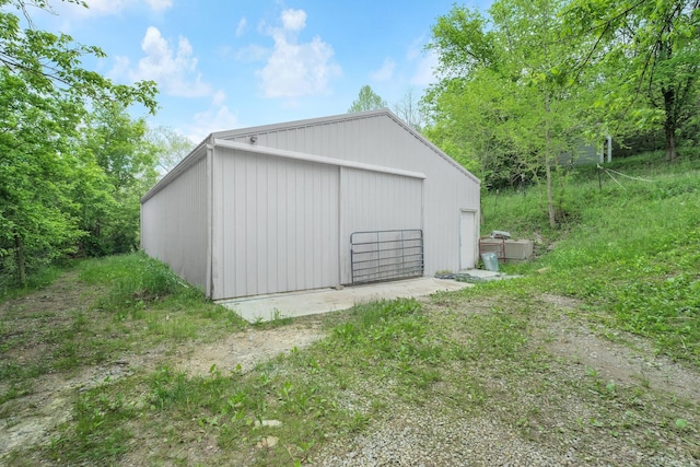 10061 Persimmon Grove Pike, Alexandria, KY 41001 - view of pole building featuring driveway