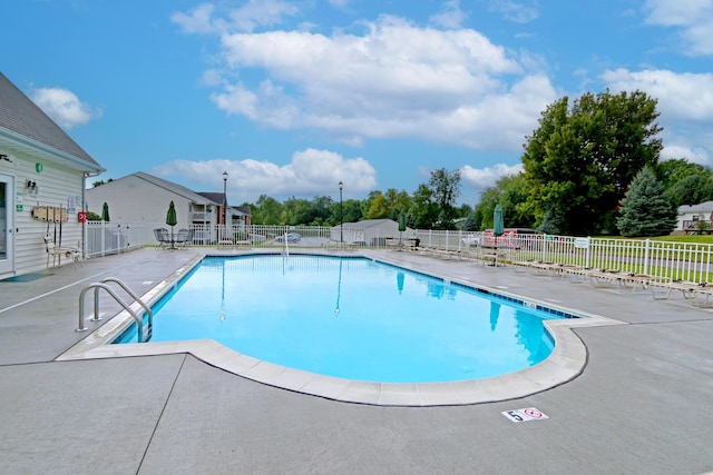 436 Marian Ln Unit 2, Florence, KY 41042 - community pool with a patio area