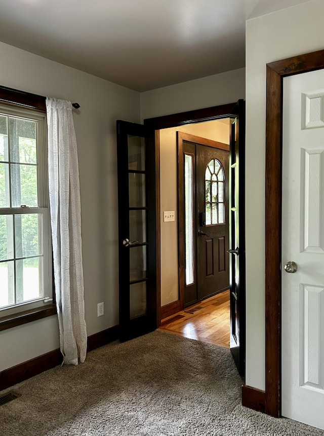 1756 Paxton Rd, Morning View, KY 41063 - carpeted foyer entrance featuring baseboards