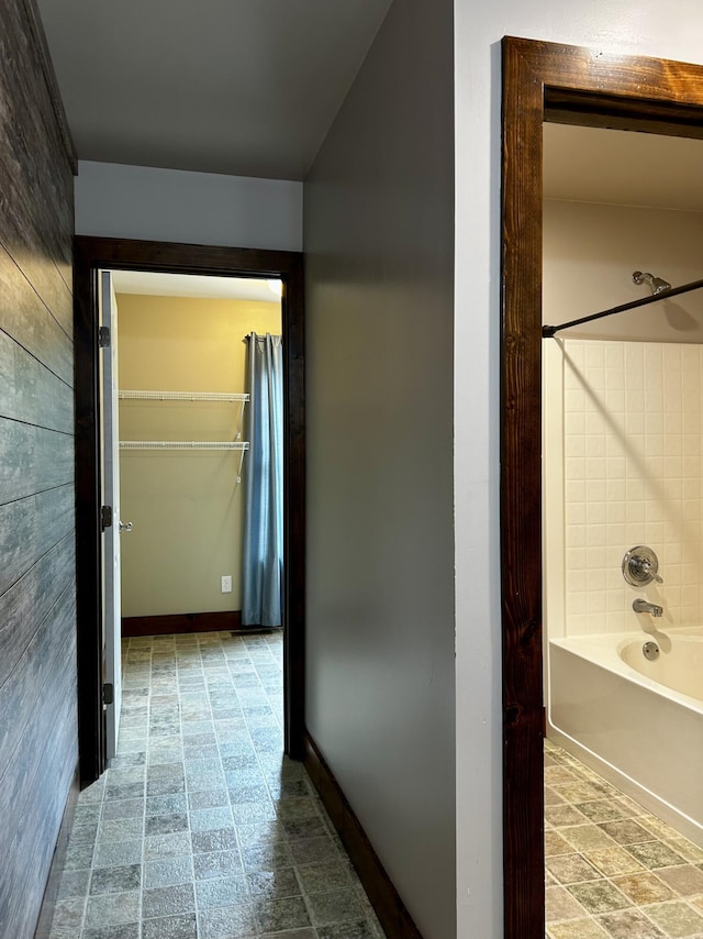1756 Paxton Rd, Morning View, KY 41063 - view of hallway