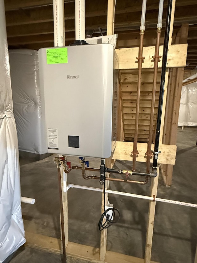 10448 Pleaasant Ridge Rd, Alexandria, KY 41001 - utilities featuring water heater