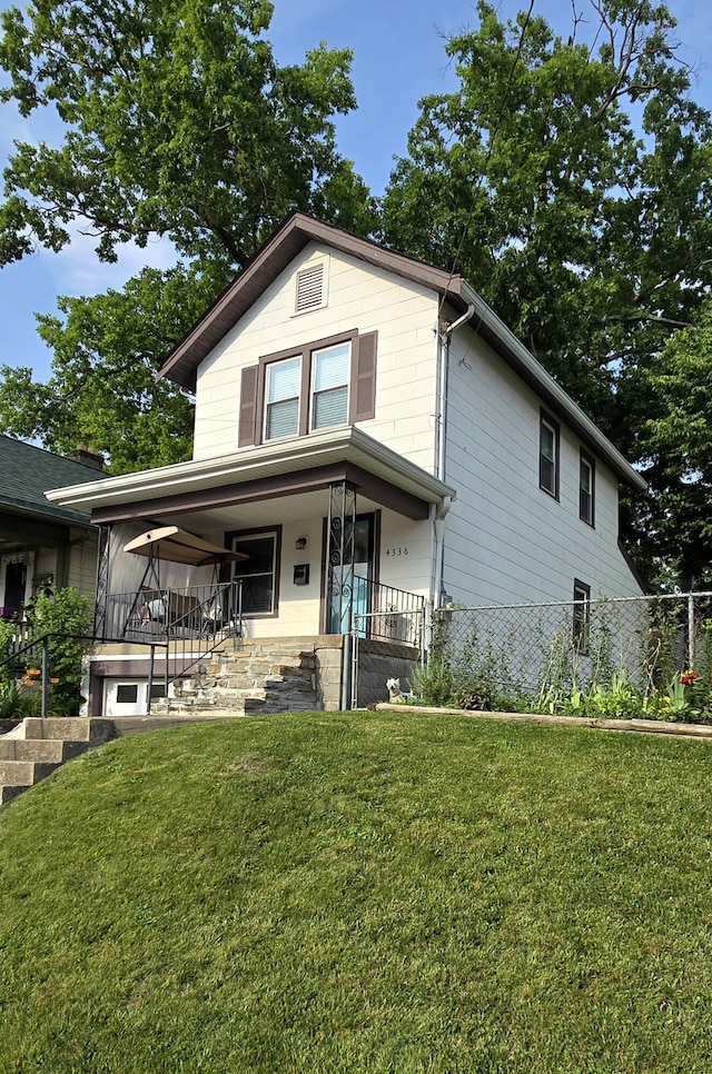 4336 Glenn Ave, Covington, KY 41015 - view of front of home featuring a front lawn and covered porch