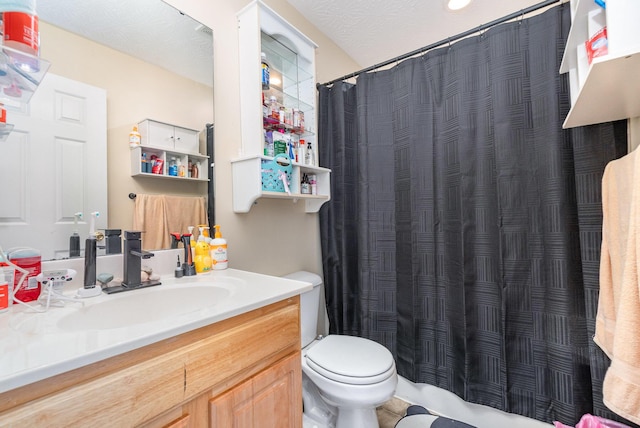 1845 Conrad Ln, Burlington, KY 41005 - bathroom with vanity and a shower with shower curtain