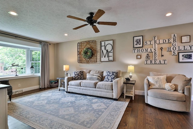 328 Creekwood Dr, Edgewood, KY 41017 - living area with ceiling fan, dark wood finished floors, recessed lighting, and a textured ceiling