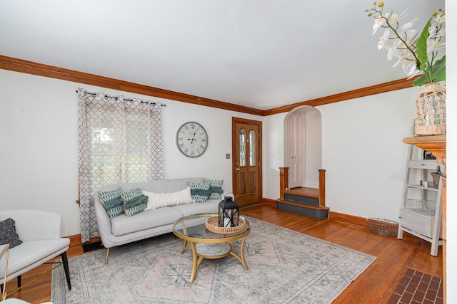 7 Ross Ave, Fort Mitchell, KY 41017 - living room with crown molding, wood finished floors, and arched walkways