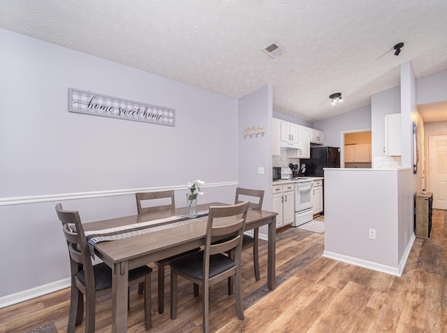 2324 Northmoor Ln Unit 208, Burlington, KY 41005 - photo 2